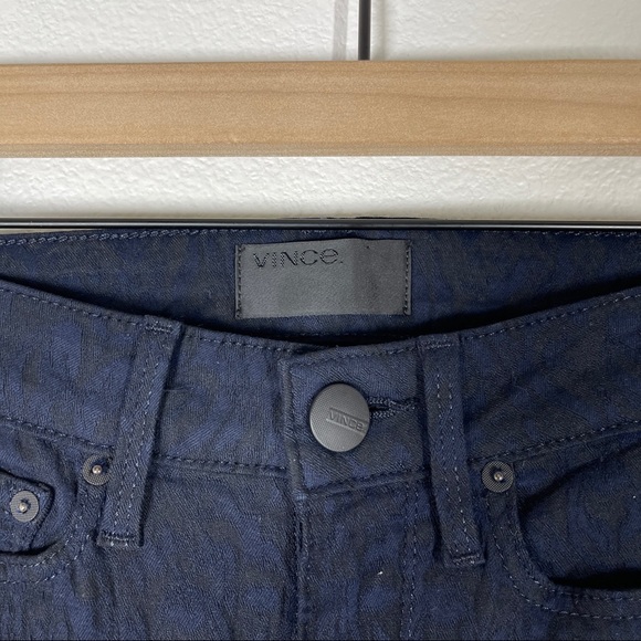 VINCE. Brocade Textured Skinny Pants Size 26 - Picture 7 of 10